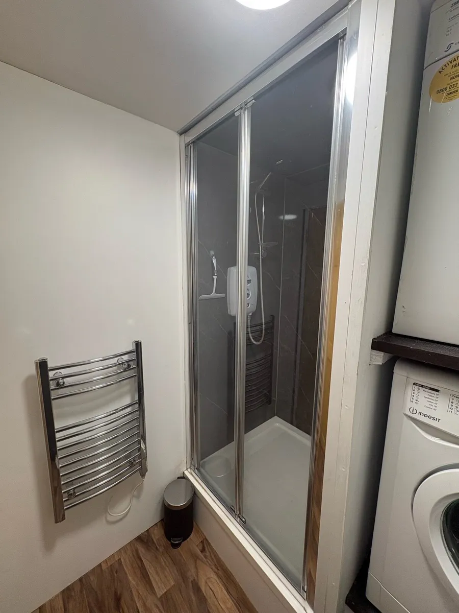 Container Home - Image 4