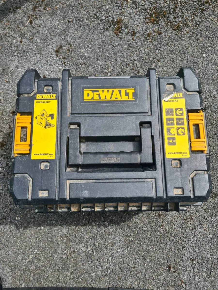 Dewalt 110v plunge saw &1.5mtr Rails - Image 1
