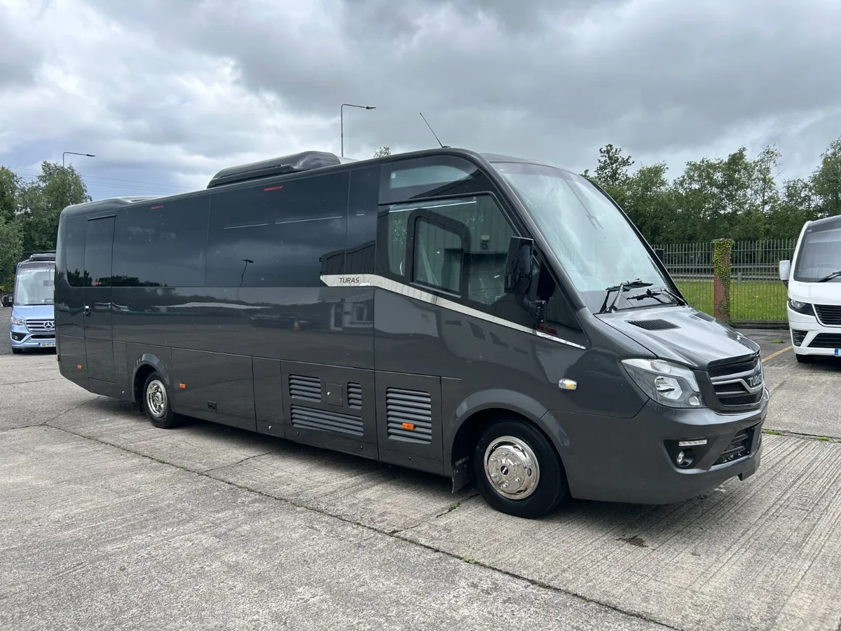 DAF Turas 900s  37 seater - Immediate Delivery - Image 1