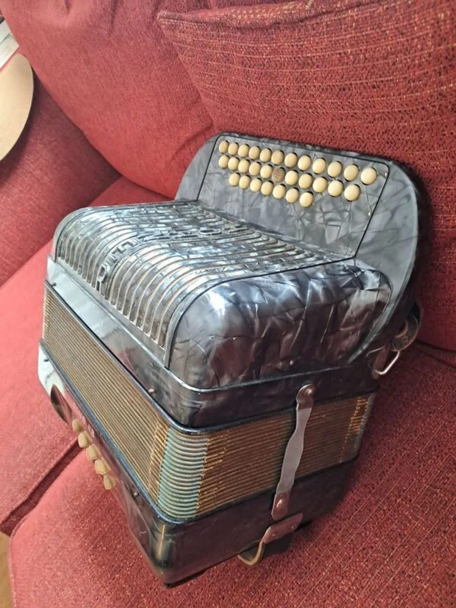 Hohner Club Button Accordian - Image 1