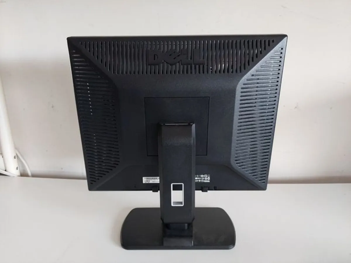 Dell 17" LCD Monitor - Image 3