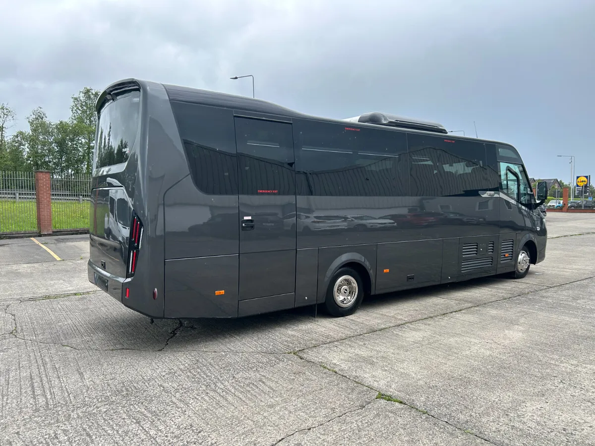 DAF Turas 900s  37 seater - Immediate Delivery - Image 3