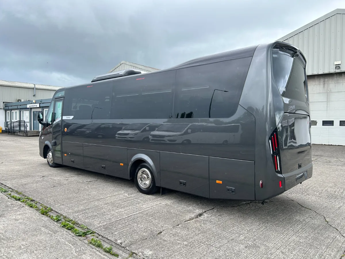 DAF Turas 900s  37 seater - Immediate Delivery - Image 4
