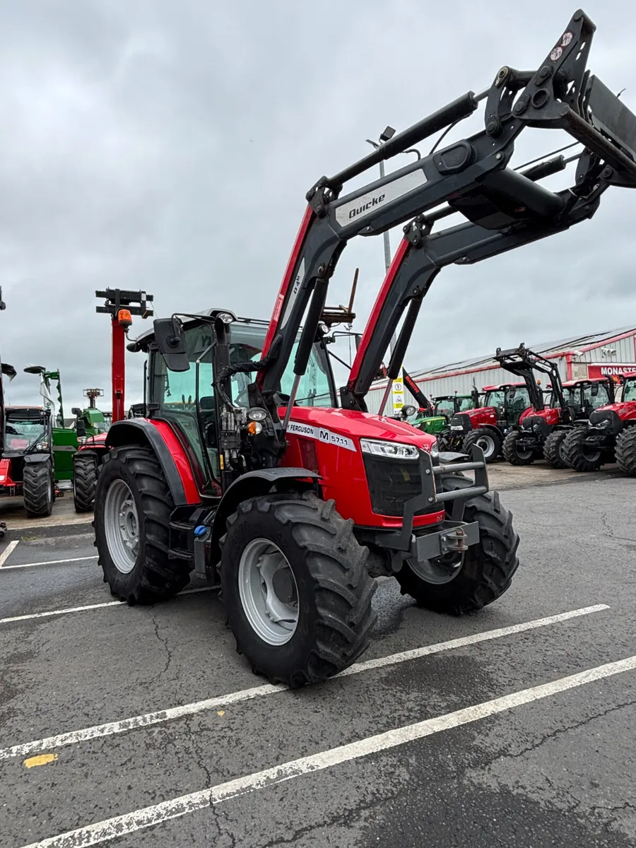 Massey Ferguson 5711 M - Image 3