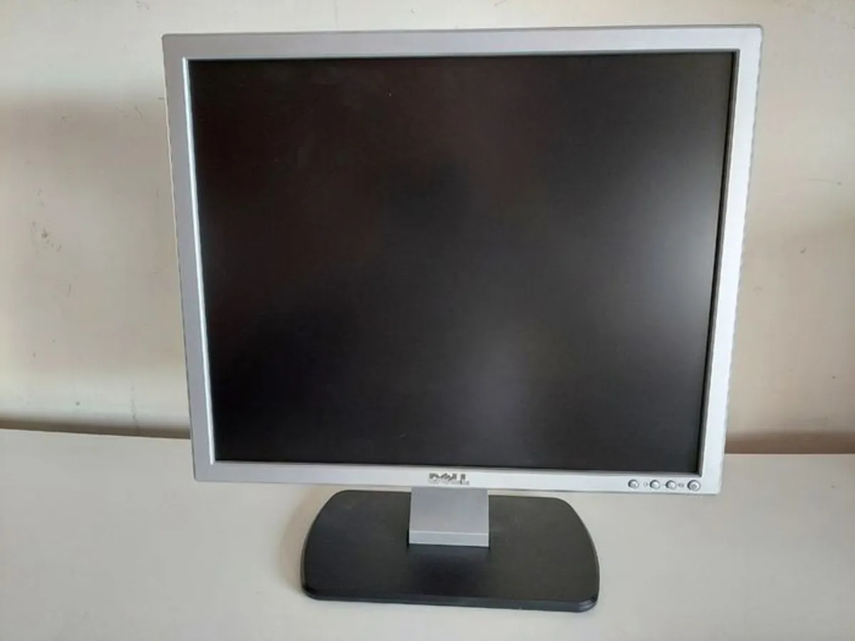 Dell 19" LCD Monitor - Image 2