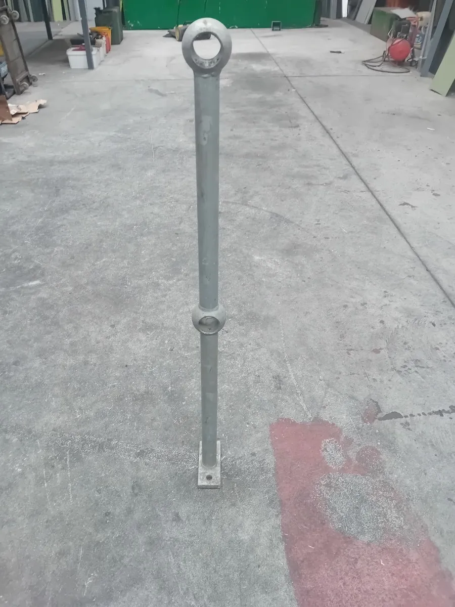 hand rail posts - Image 1