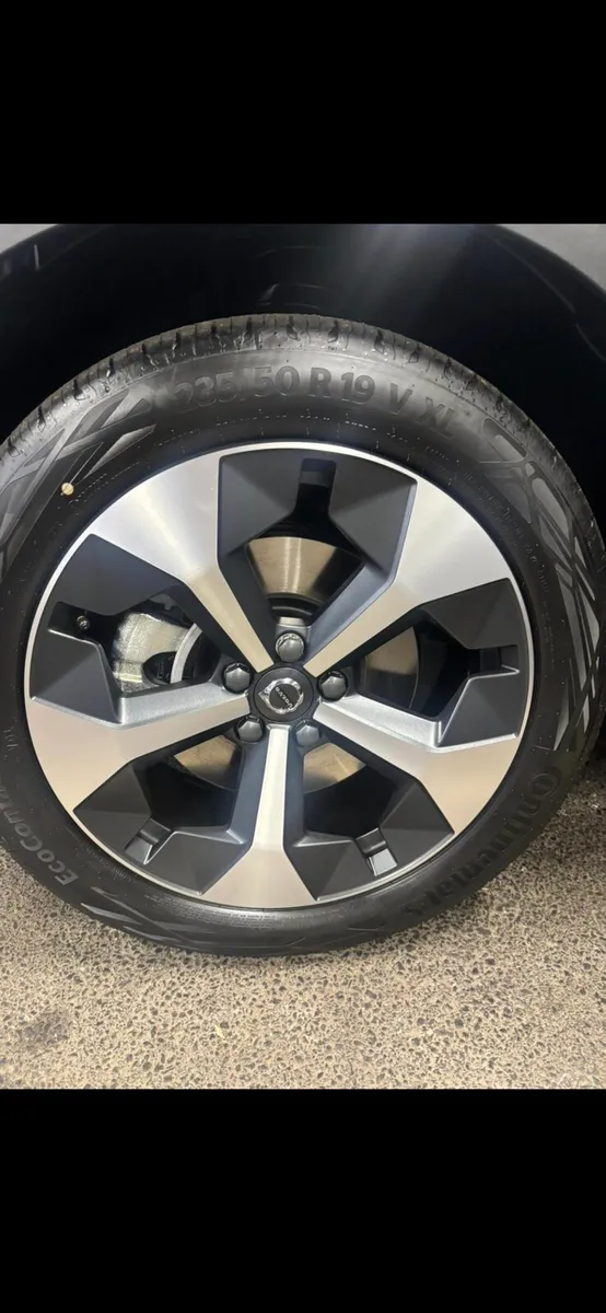 19" Volvo alloys X4 (Full Set)