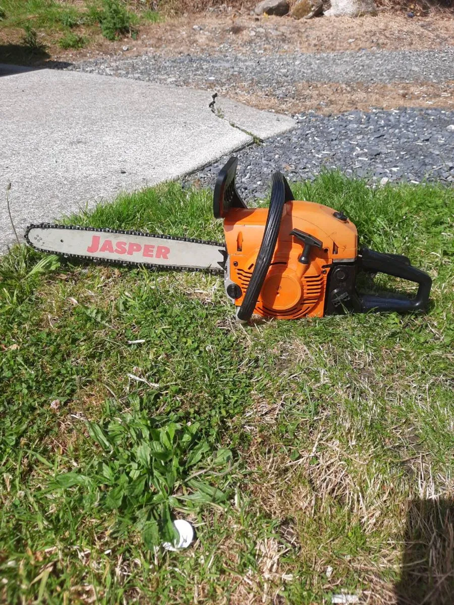Chainsaw - Image 1