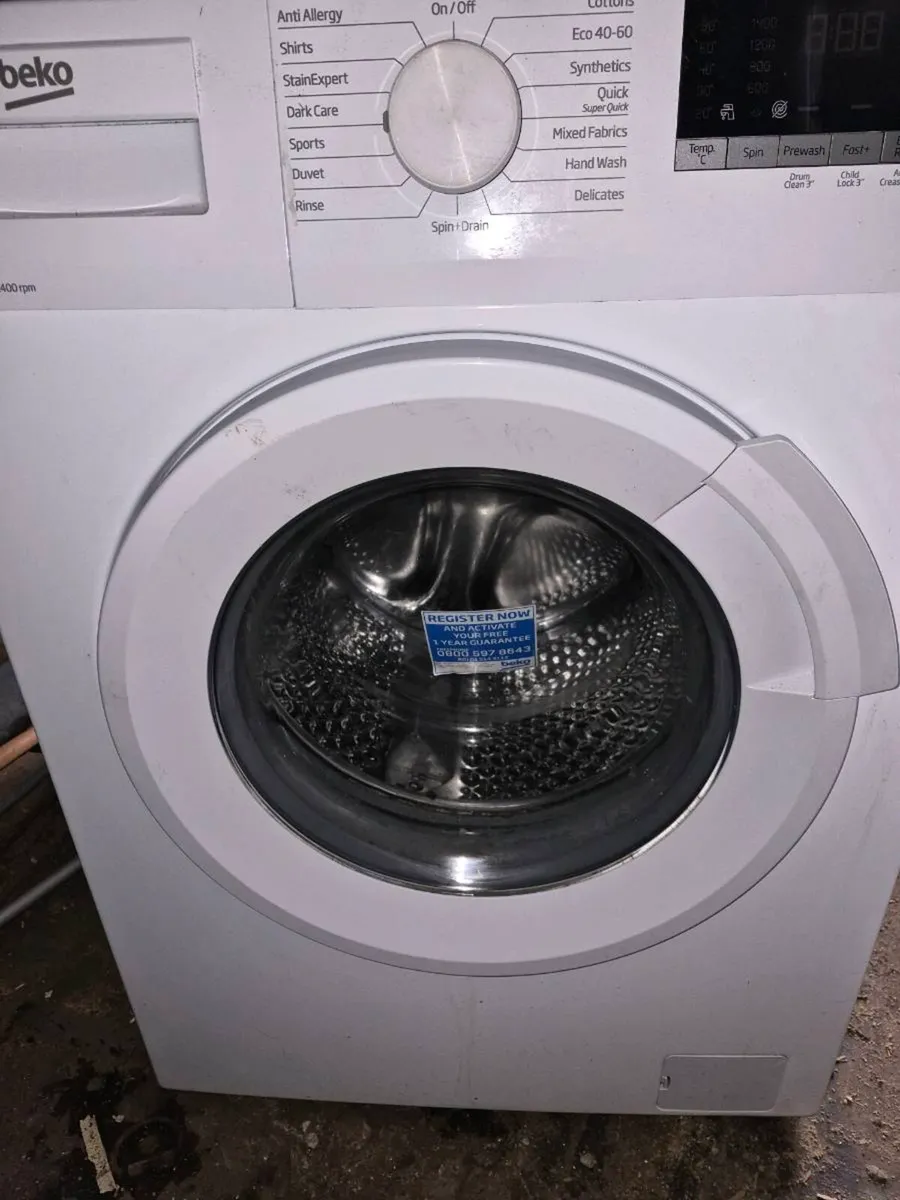 Washing machine - Image 1