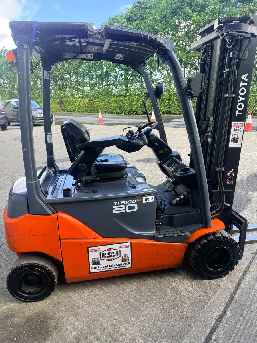 Toyota forklifts - Image 1