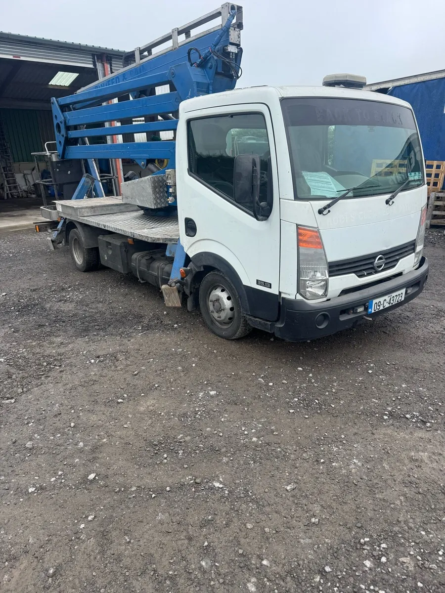 Nissan Cabstar cherrypicker hoist lift - Image 2