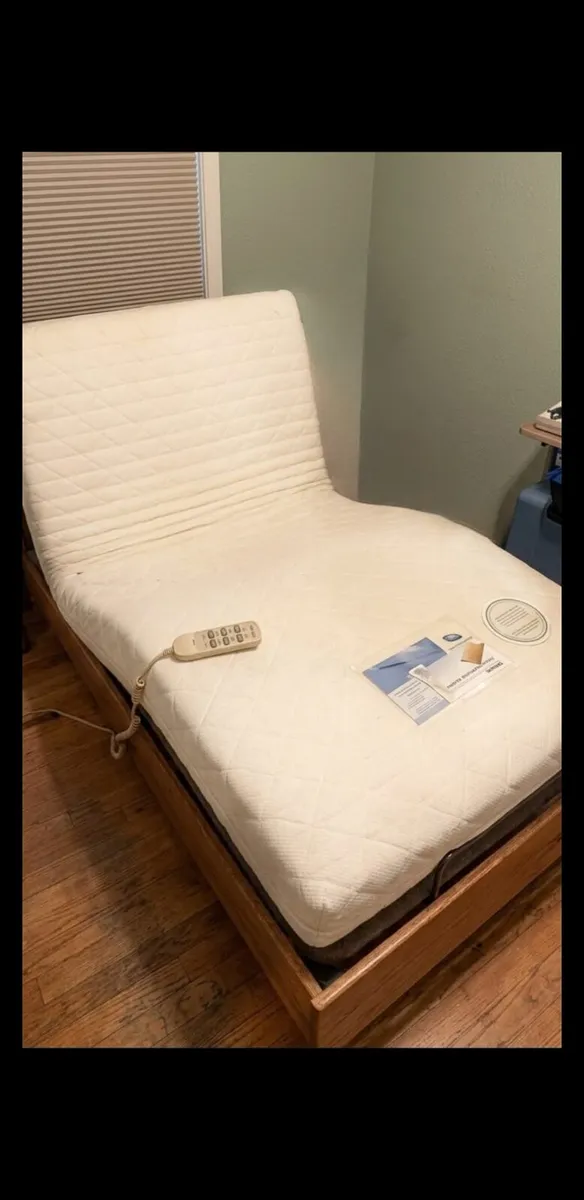 Tempur Arc adjustable bed - Image 1