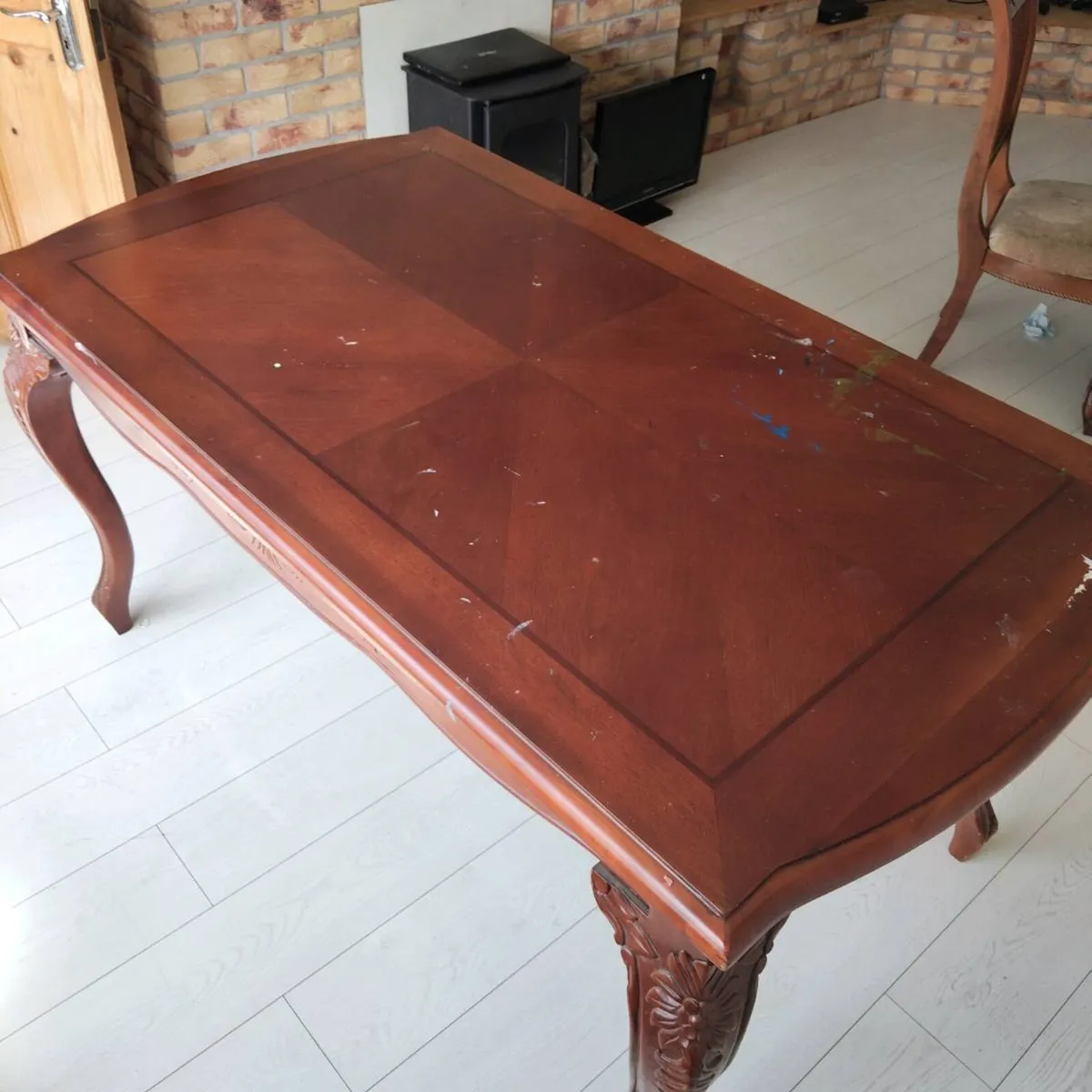 Old table and chairs - Image 4