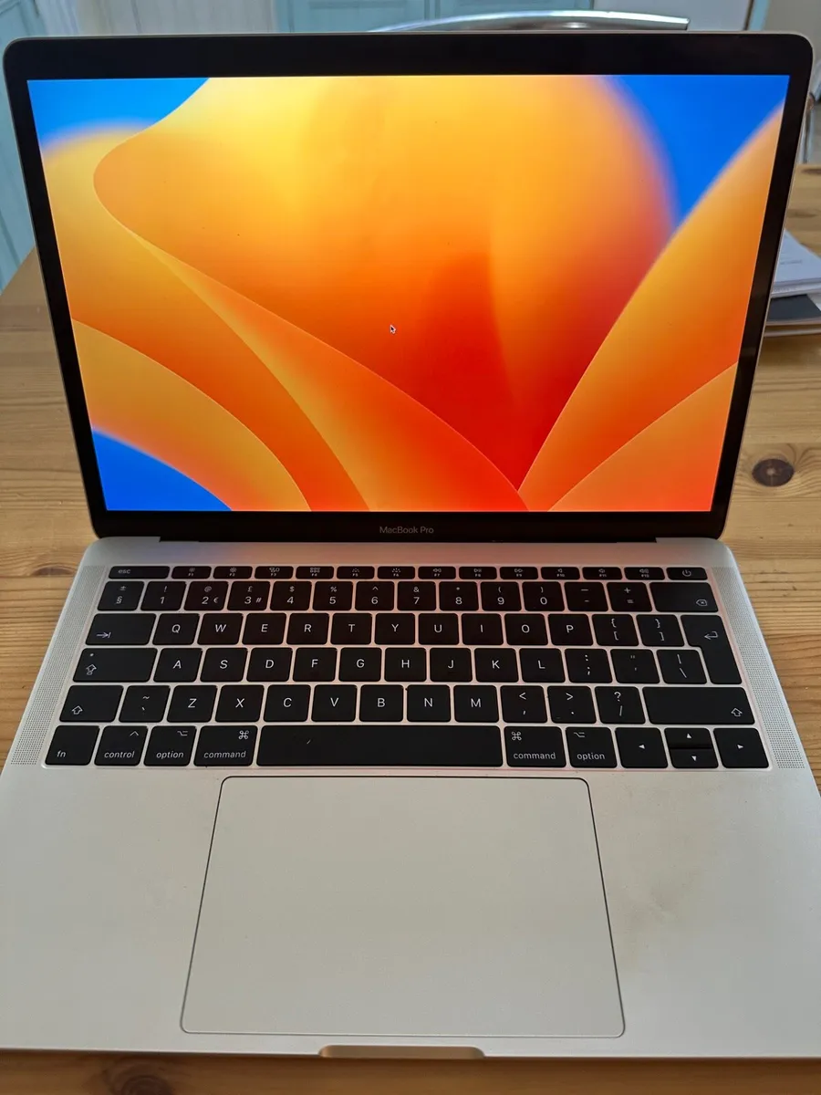 MacBook - Image 2