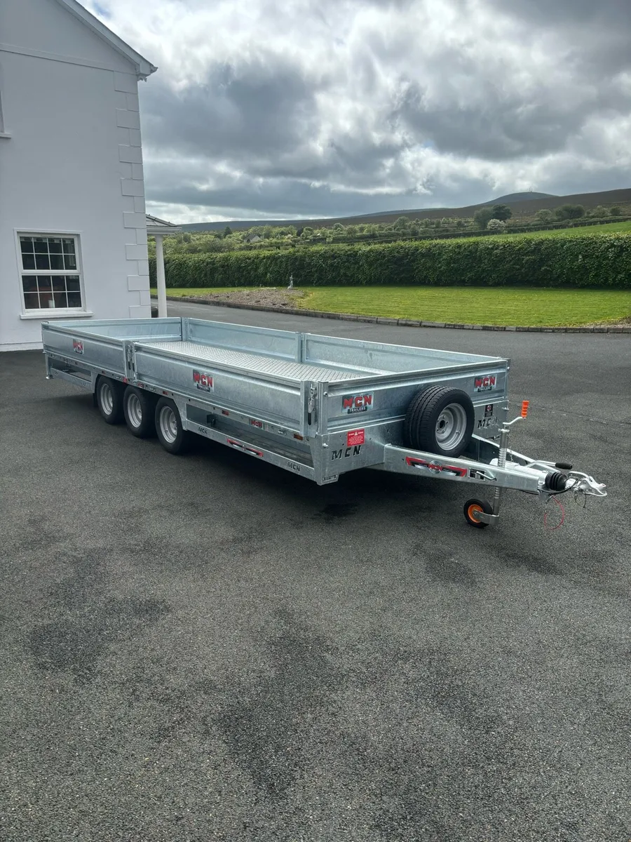 18ft Flatbed builders trailer - Image 2