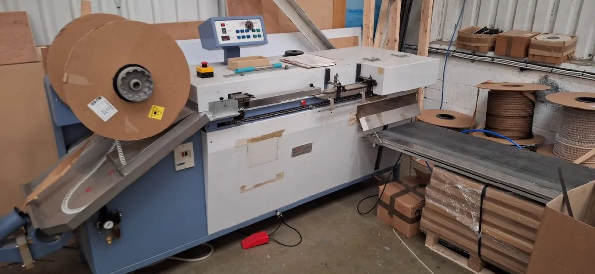 Semi Automatic Wire O Binding Machine - Image 1