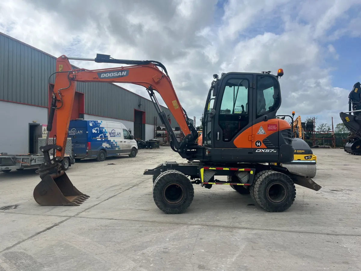 2018 Doosan DX57W-5 wheeled Excavator - Image 1