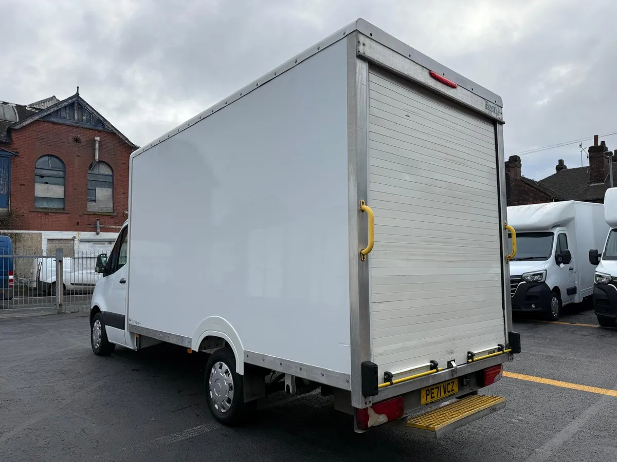 2021 Mercedes-Benz Sprinter Luton Box Van - Image 3