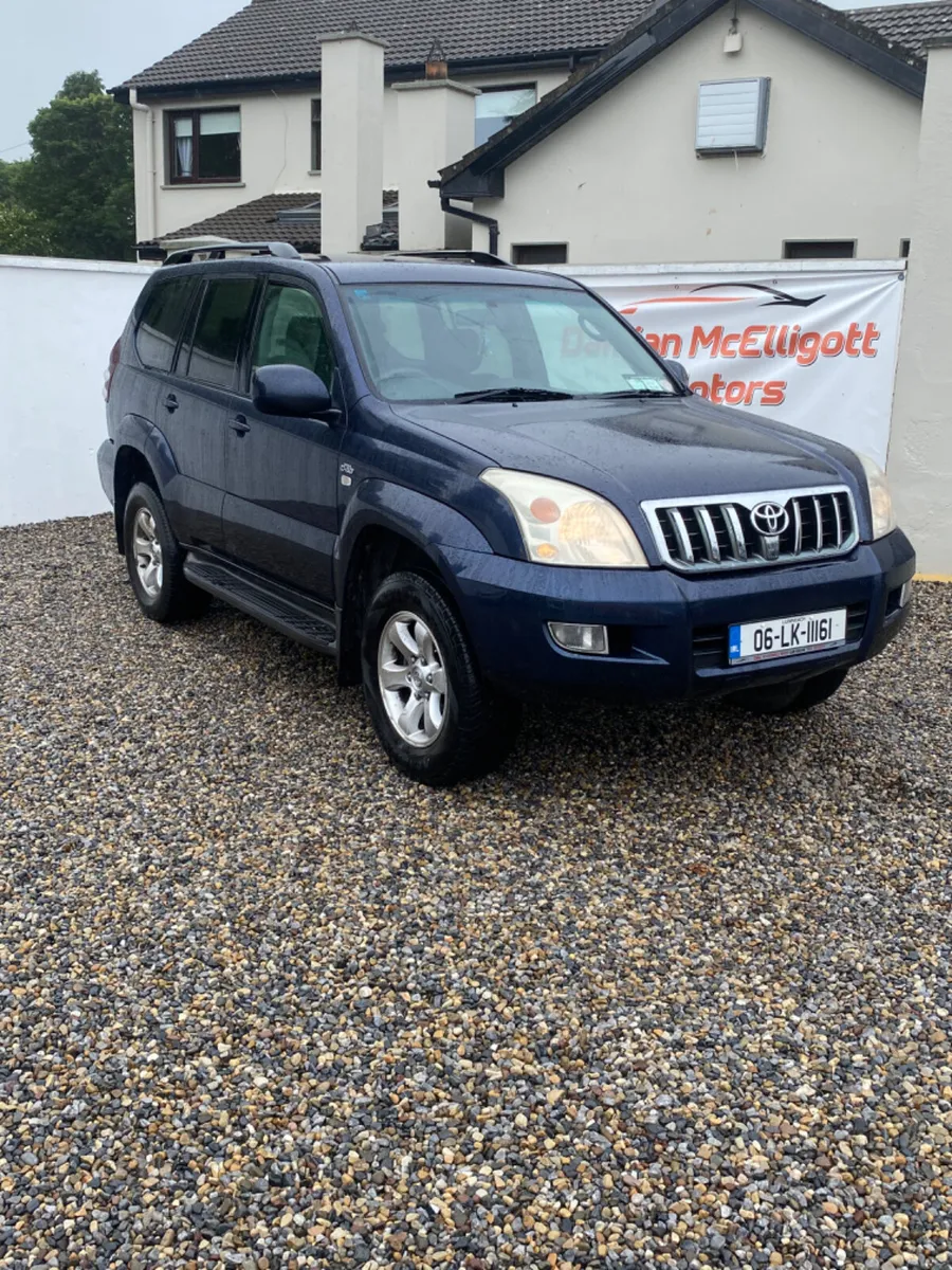 2006 Toyota Land Cruiser - 5 Seater - Image 1