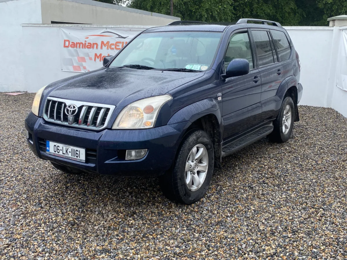2006 Toyota Land Cruiser - 5 Seater - Image 2