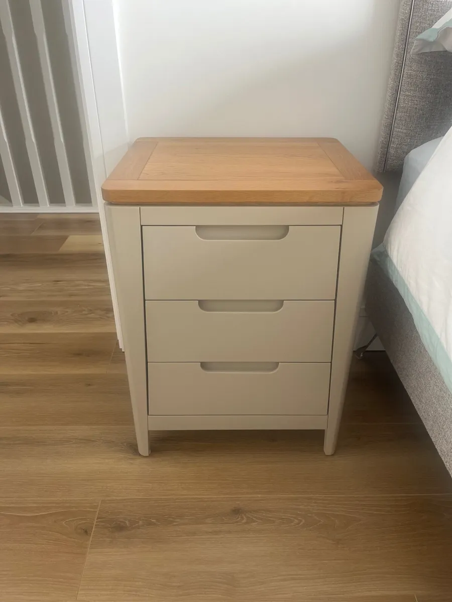 Bedside locker - Image 1
