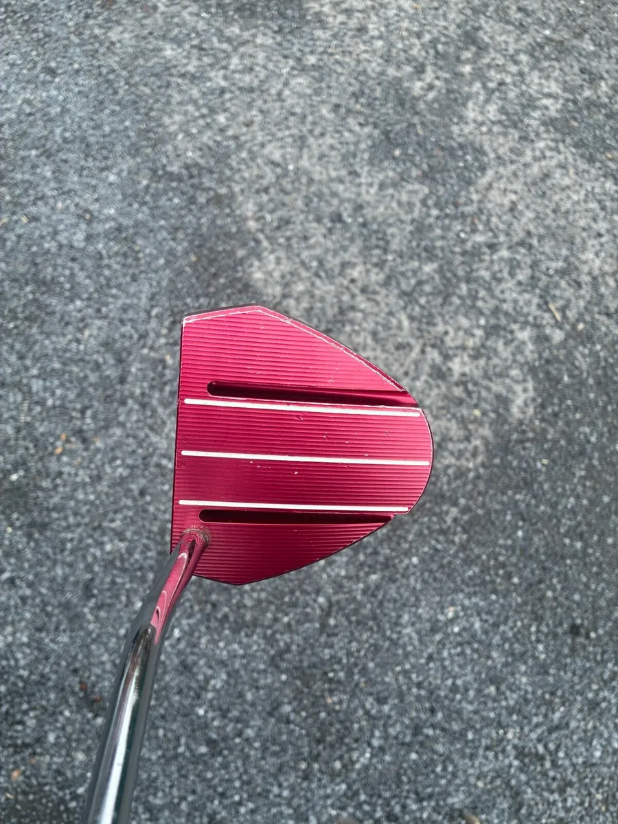 Model - ER7 EVNROLL Putter - Image 1