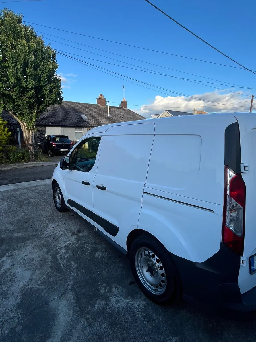 Ford Transit Connect - Image 3
