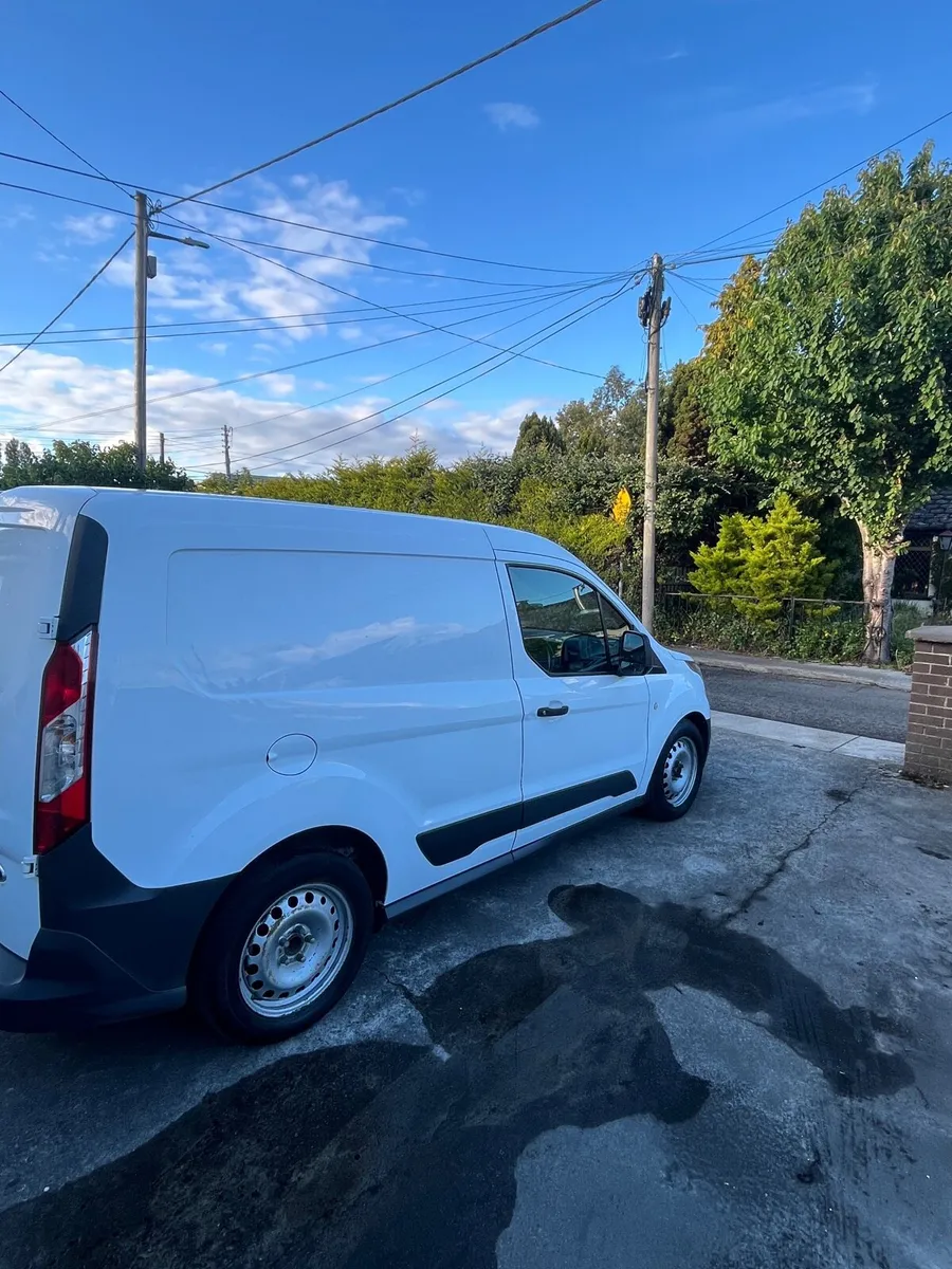 Ford Transit Connect - Image 4