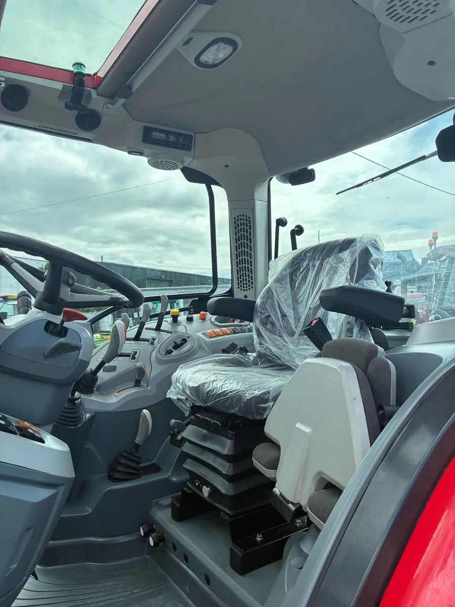 2024 McCormick X5-100 tractor - Image 2