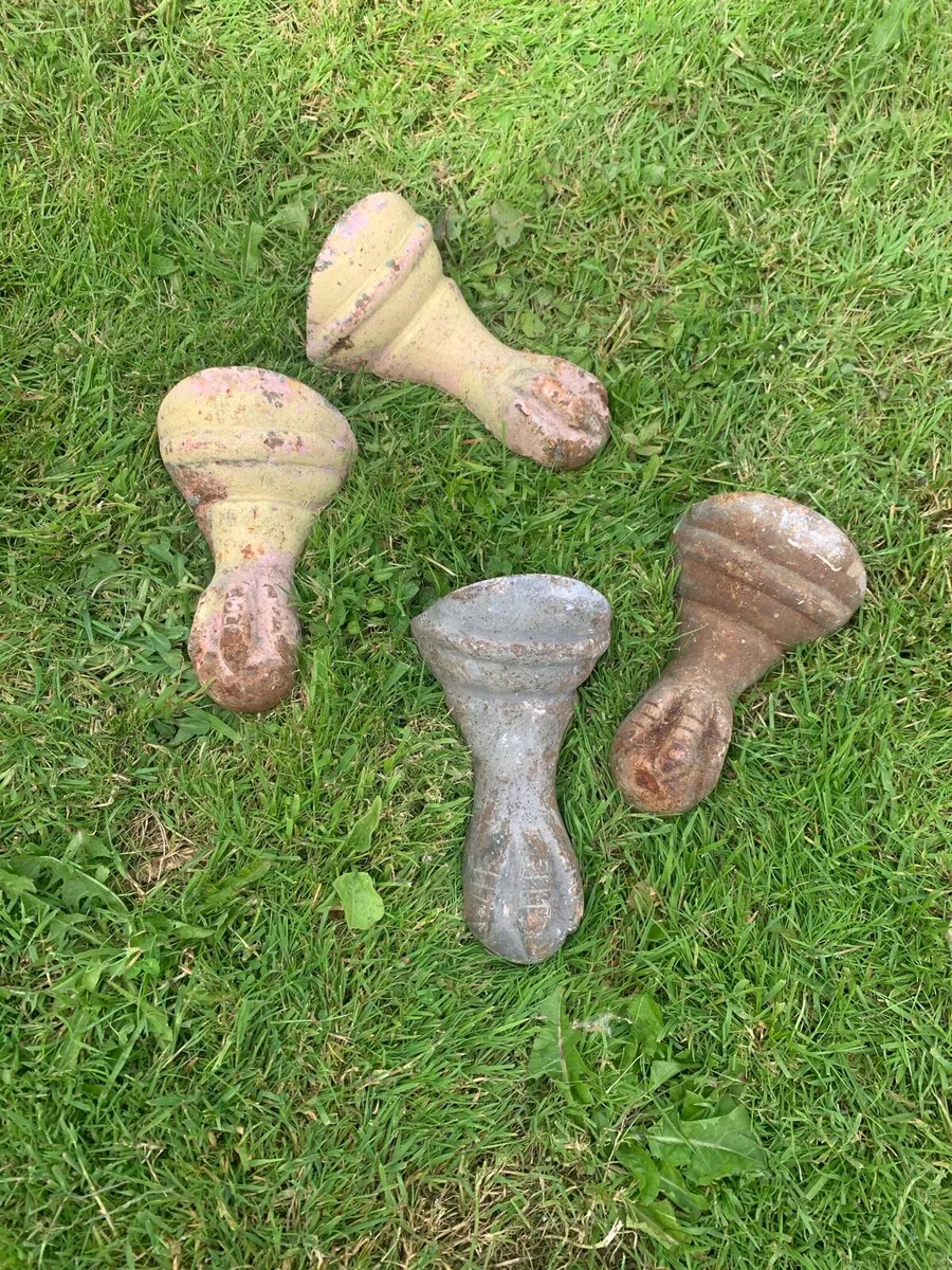 Cast iron bath legs
