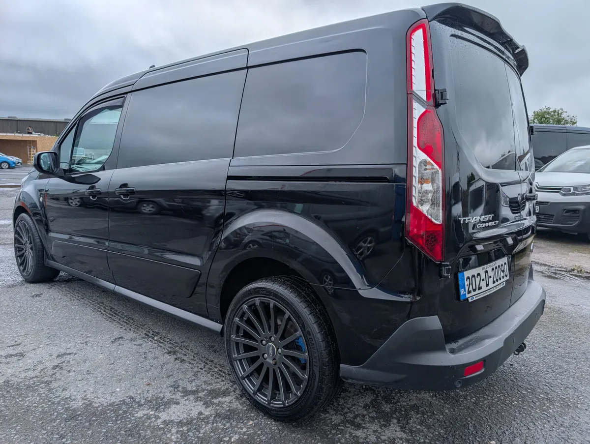 Ford Connect Limited LWB Air Con and alloys - Image 2