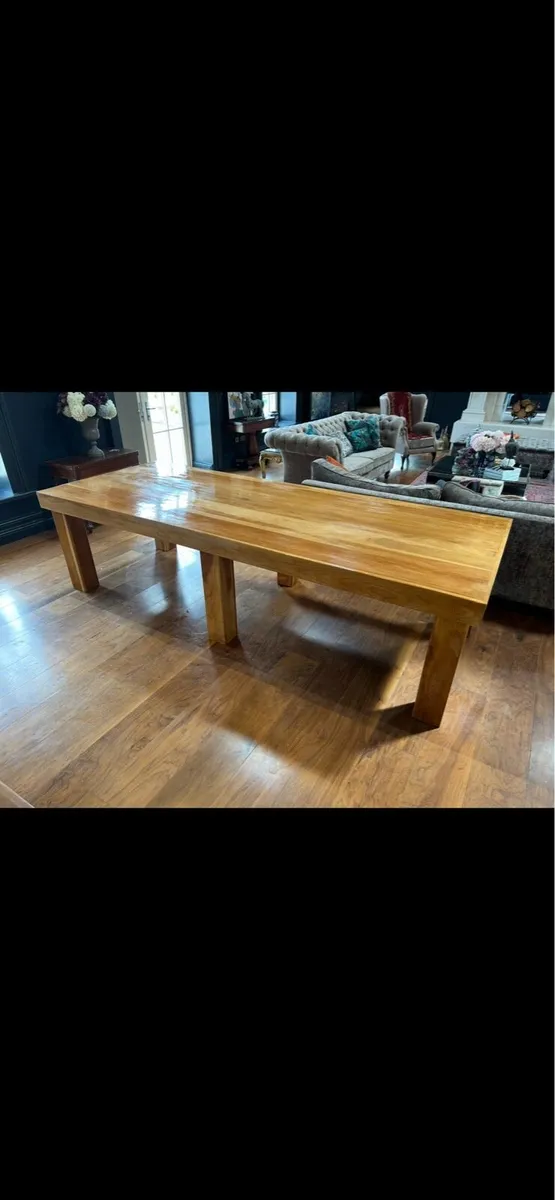 Large dining table - Image 2