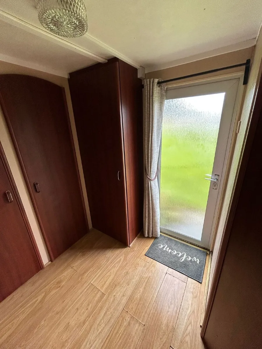 Mobile Home - Image 3