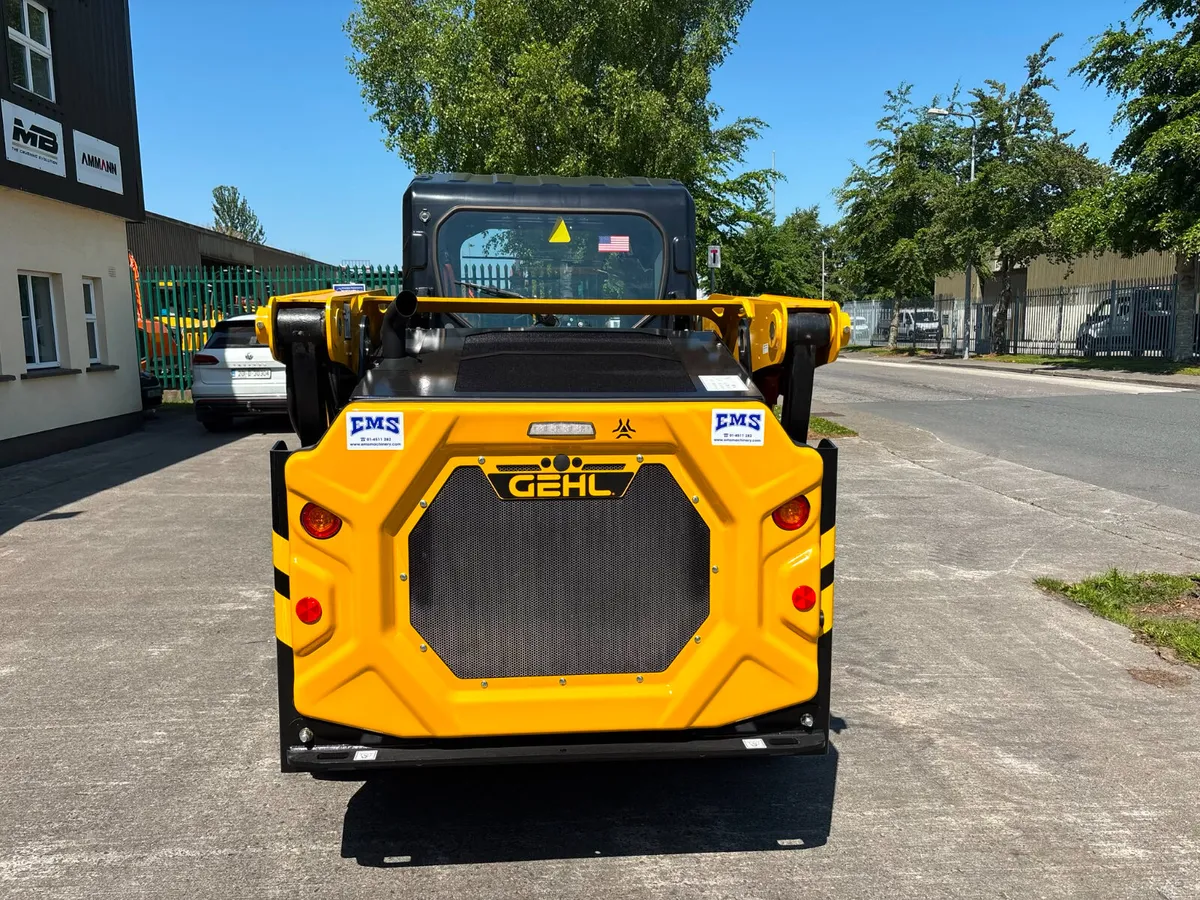 GEHL V210 Skid Steer Loader - Image 3