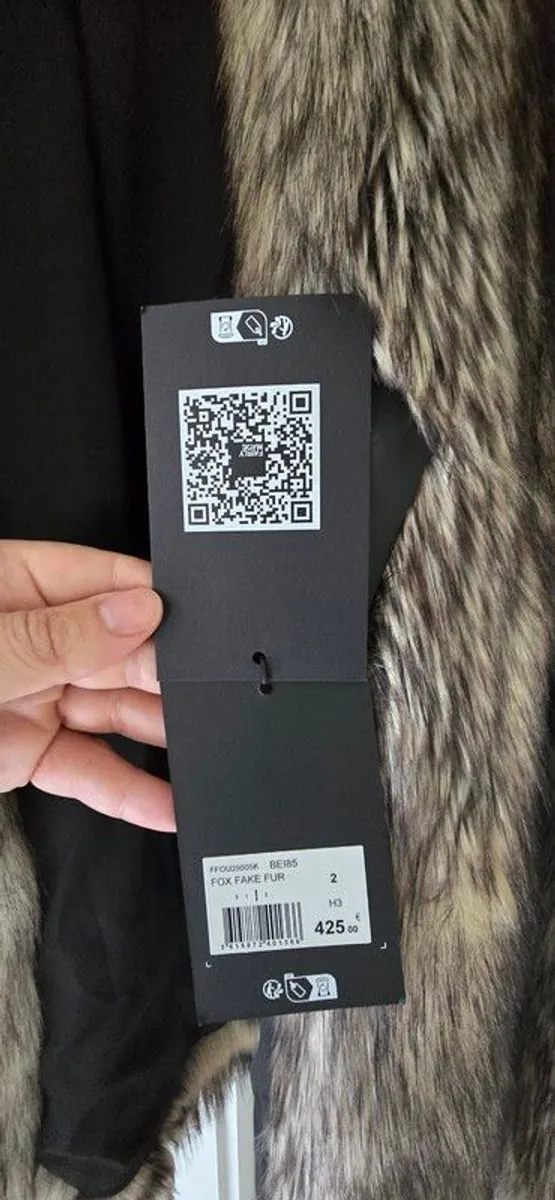 Synthetic fox faux coat - Image 1