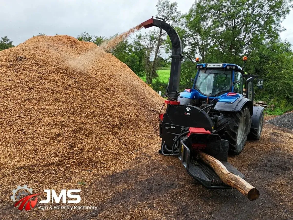 FARMI FOREST CH38 - 15" PTO-DRIVEN WOODCHIPPER - Image 1