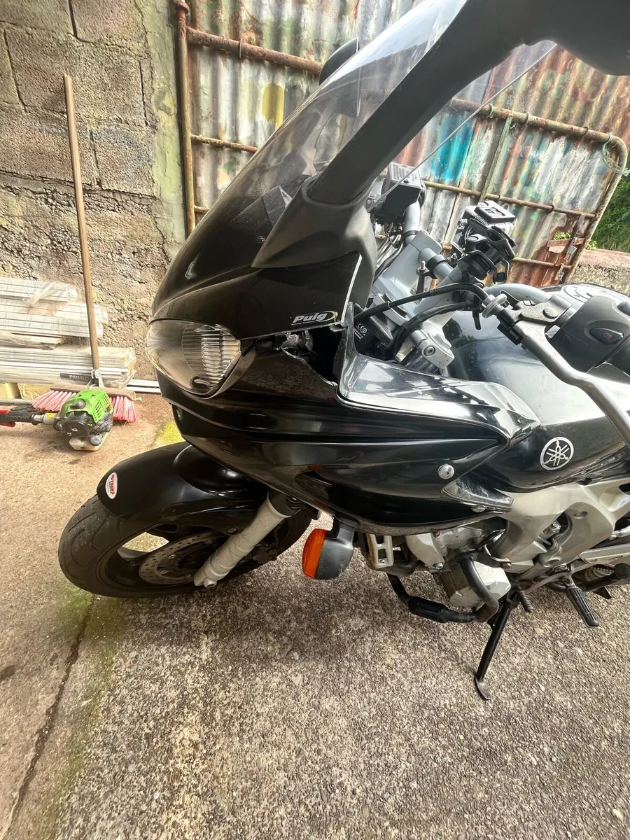 Yamaha Fazer 600 - Image 2