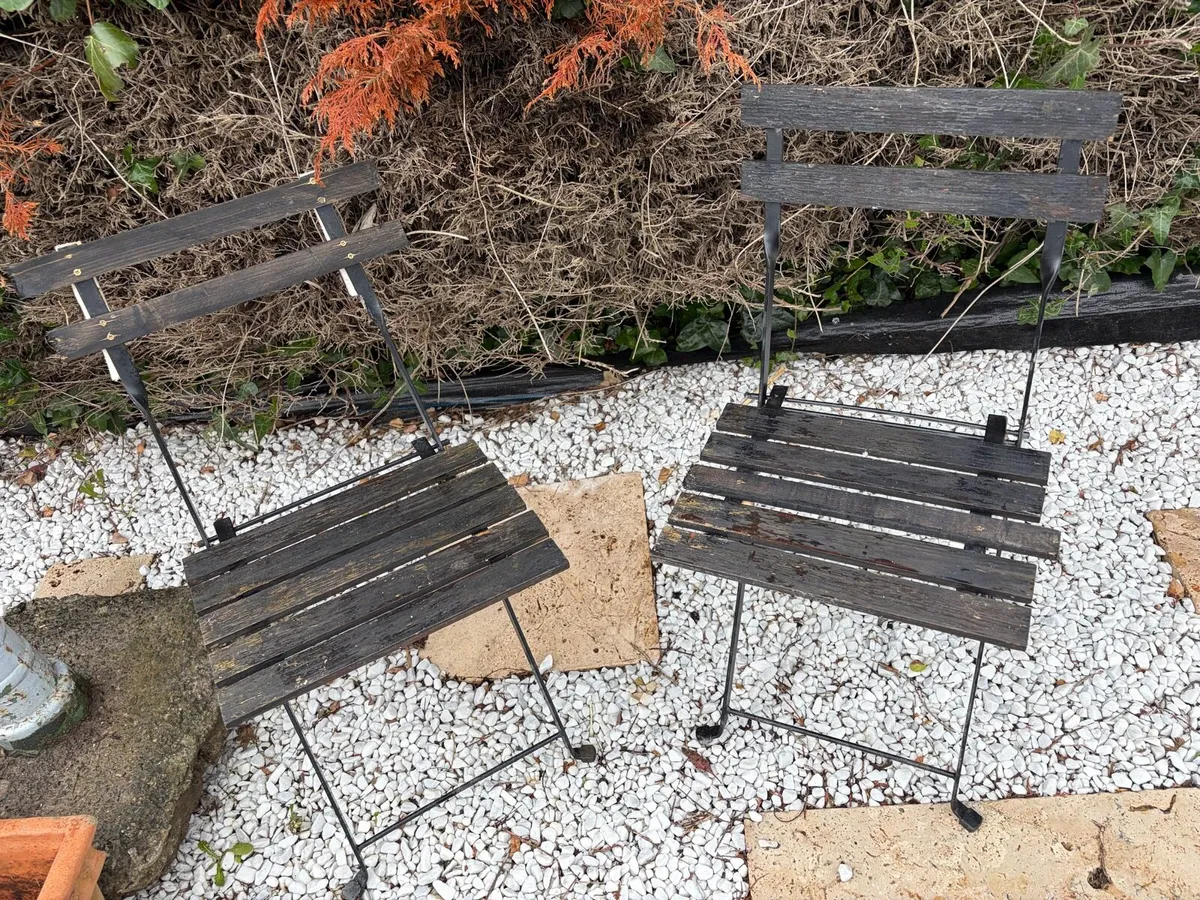 garden decor , chairs , water pipe , ceramic pot - Image 2