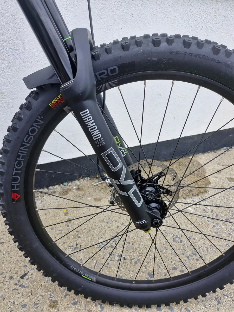 NukeProof Mega 27.5 Mountain Bike - Image 4