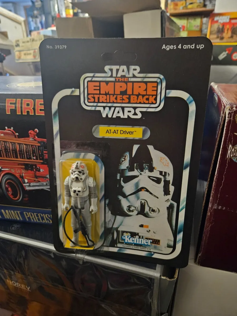 Vintage Star Wars AT AT Driver Reproduction card - Image 1