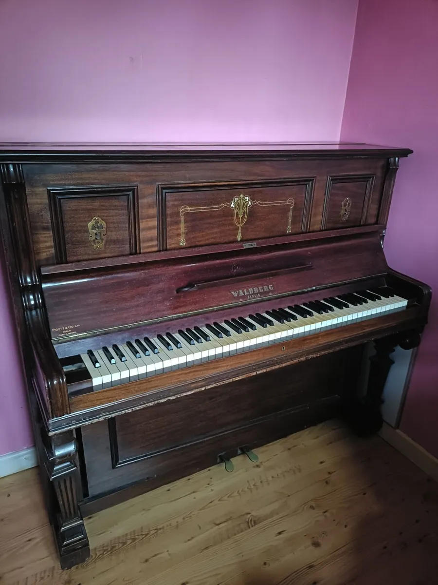 Piano - Image 3