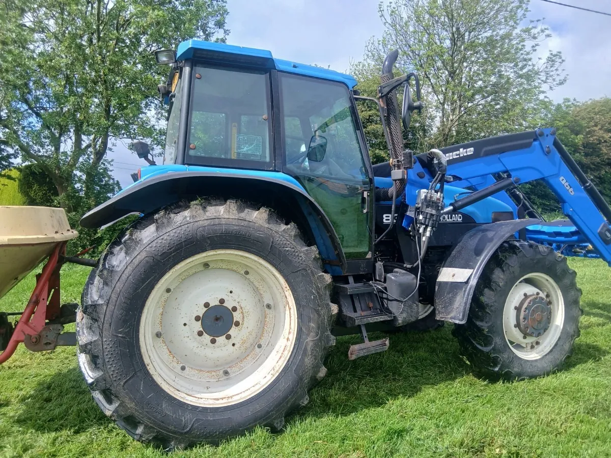 New Holland  8360 - Image 2