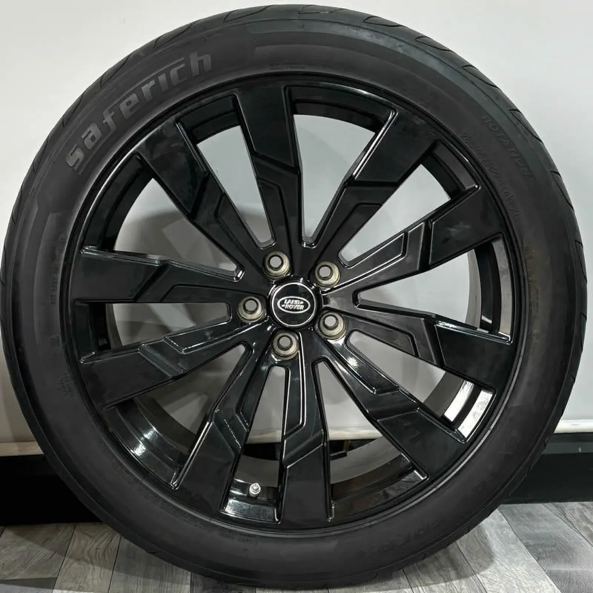 ALLOY - Image 3