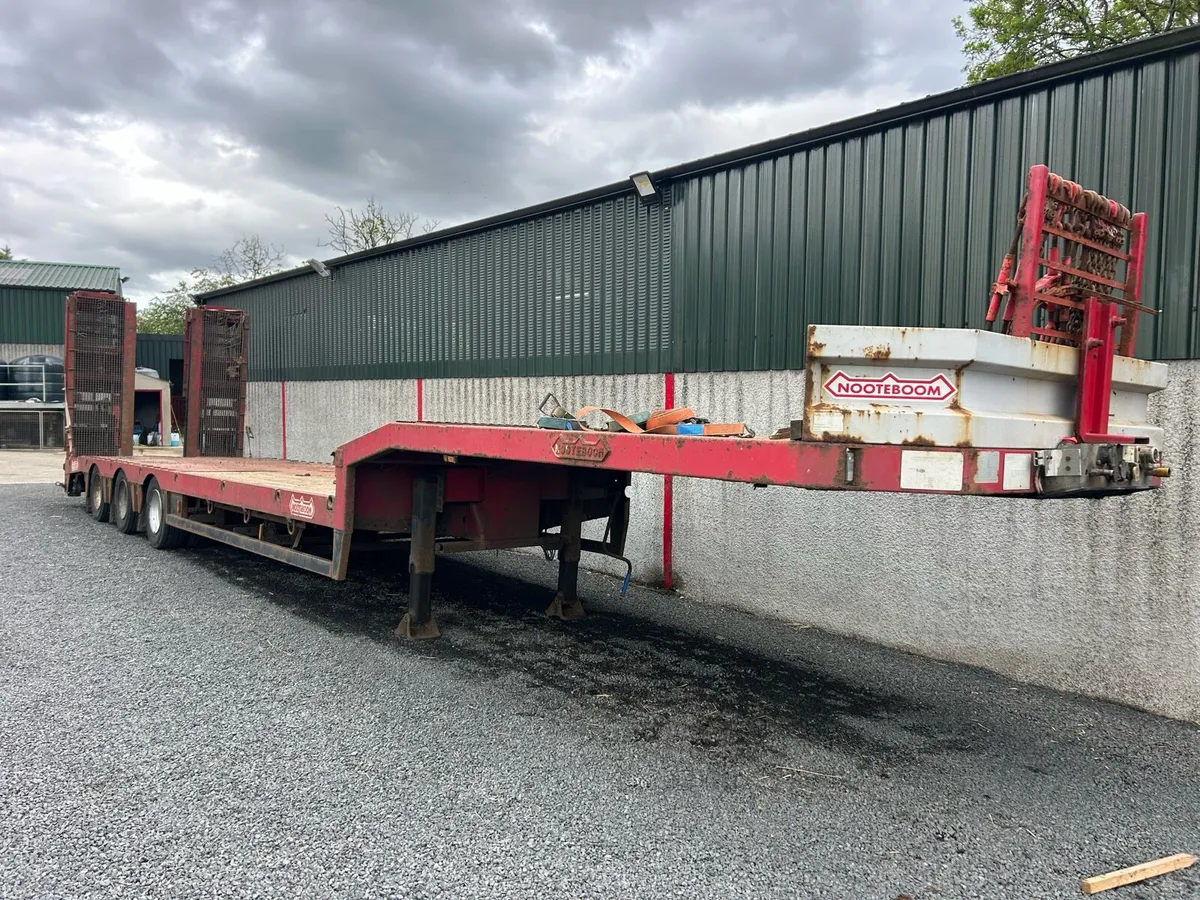 Low loader - Image 2