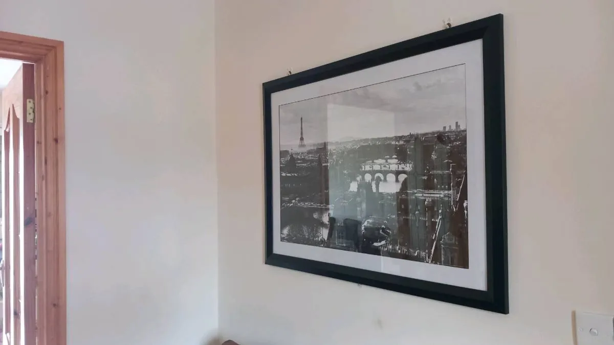 Beautiful picture with wood frame! - Image 2