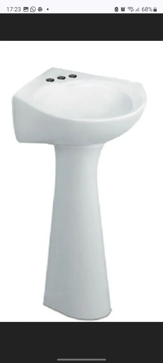 Corner sink and pedestal - Image 1