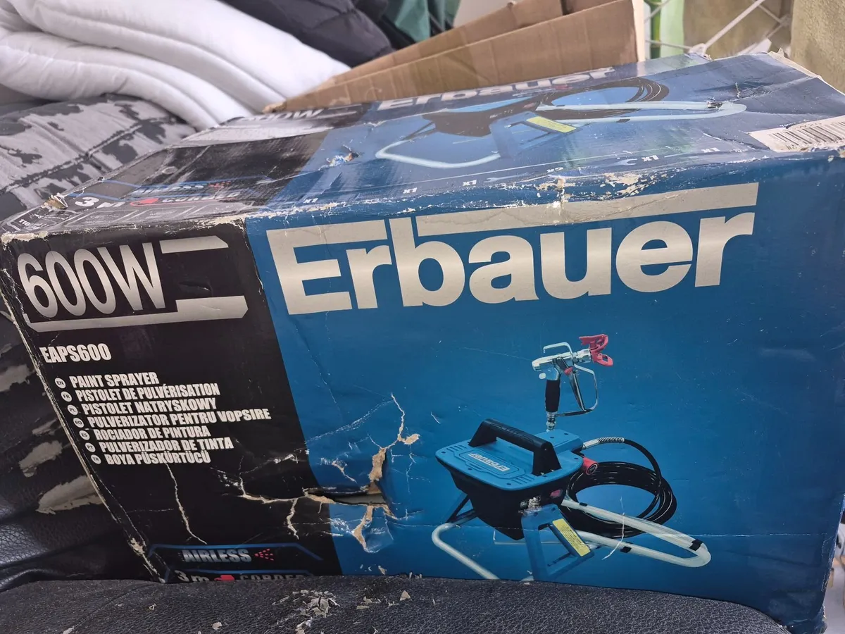 Erbauer 600W Paint Sprayer - Image 1