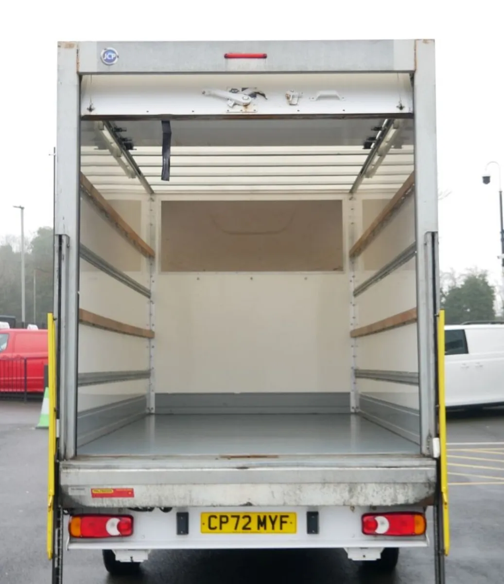 2023 Peugeot Boxer Luton Box Van - Image 3