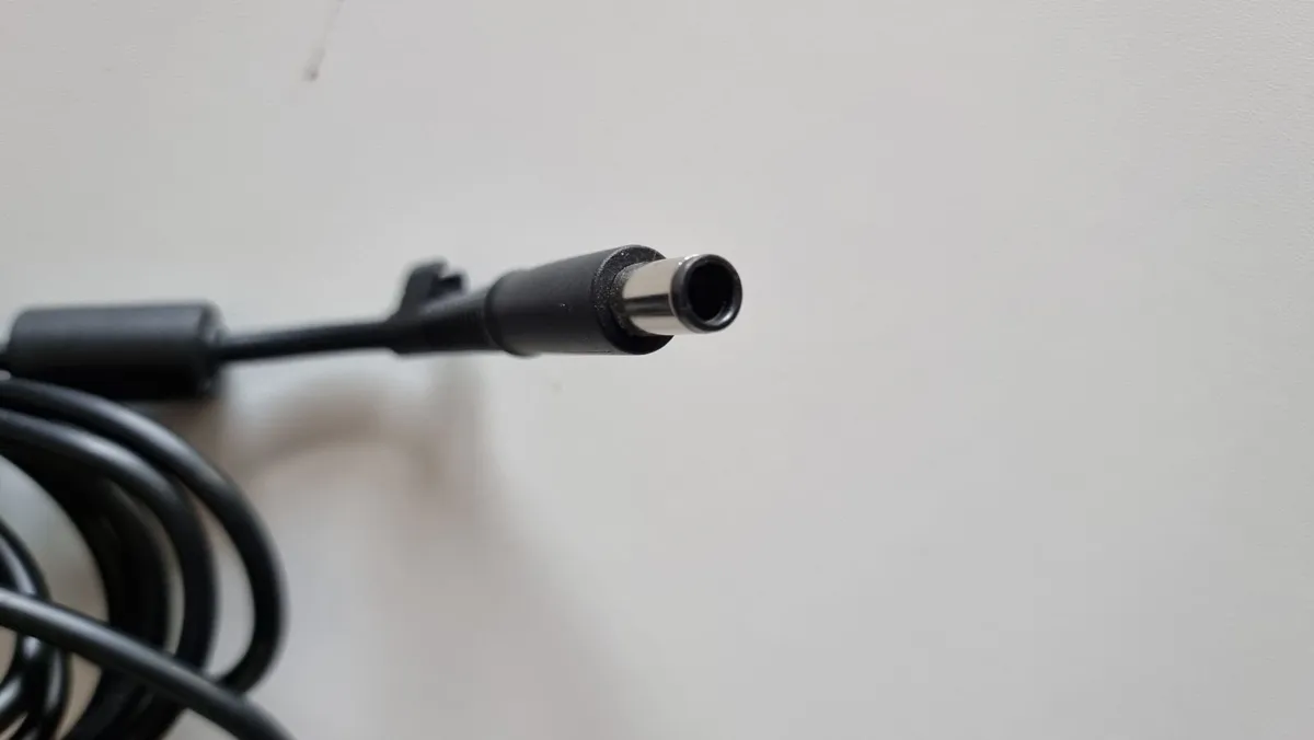 HP 90w AC Adapter Laptop Charger - Image 4