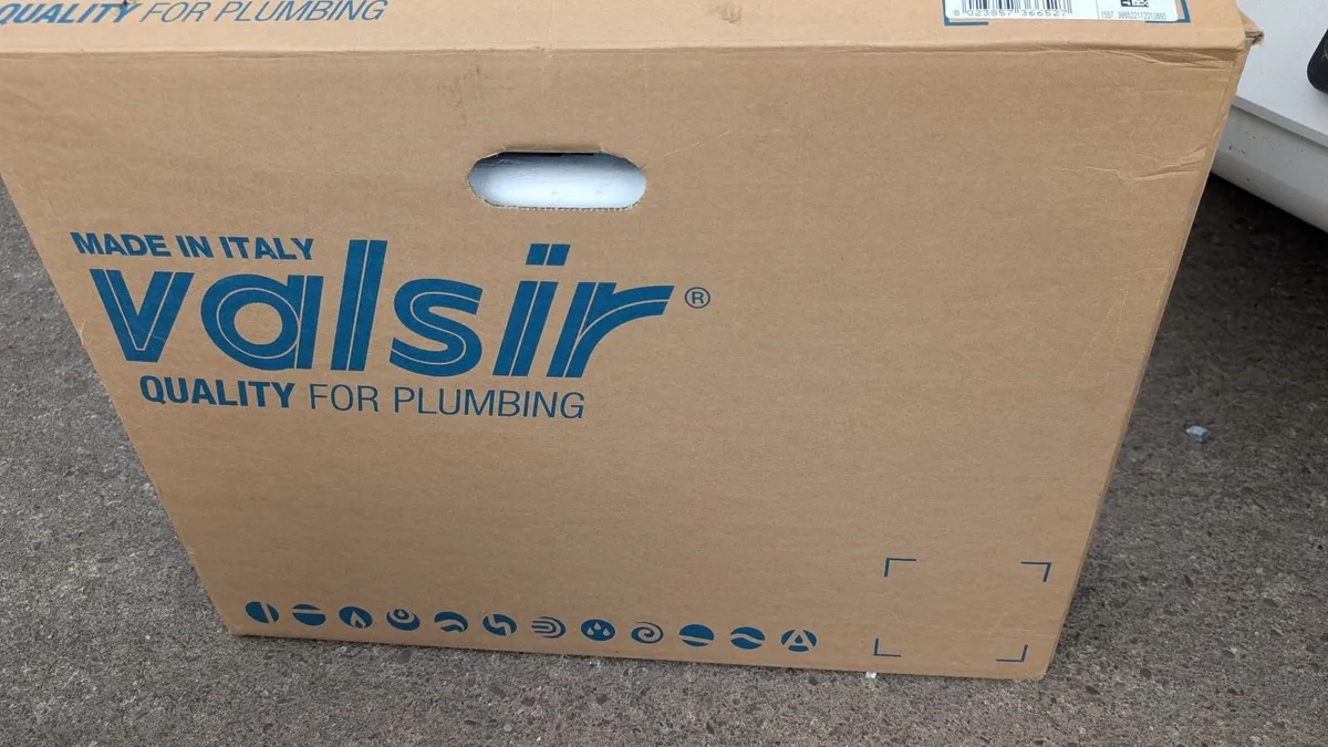 Valsir VS0853009 Concealed Cistern H1140 - Image 4